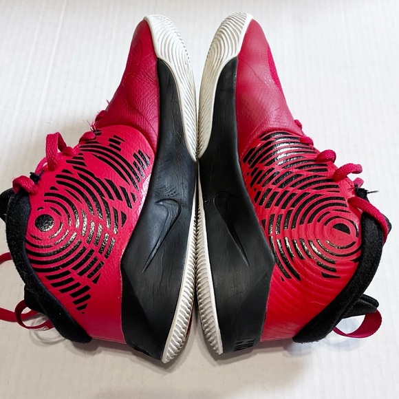 Nike Team Hustle D9 Basketball Sneakers Red & Black - Picture 2 of 10